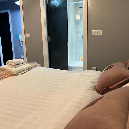 2 Bedroom Free Parking By Concert Square Sleeps 8 리버풀 외부 사진